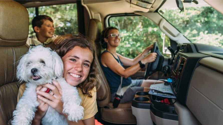 Summer Vacation Ideas for Family: Where to Go & What to Wear (2025 Edition)