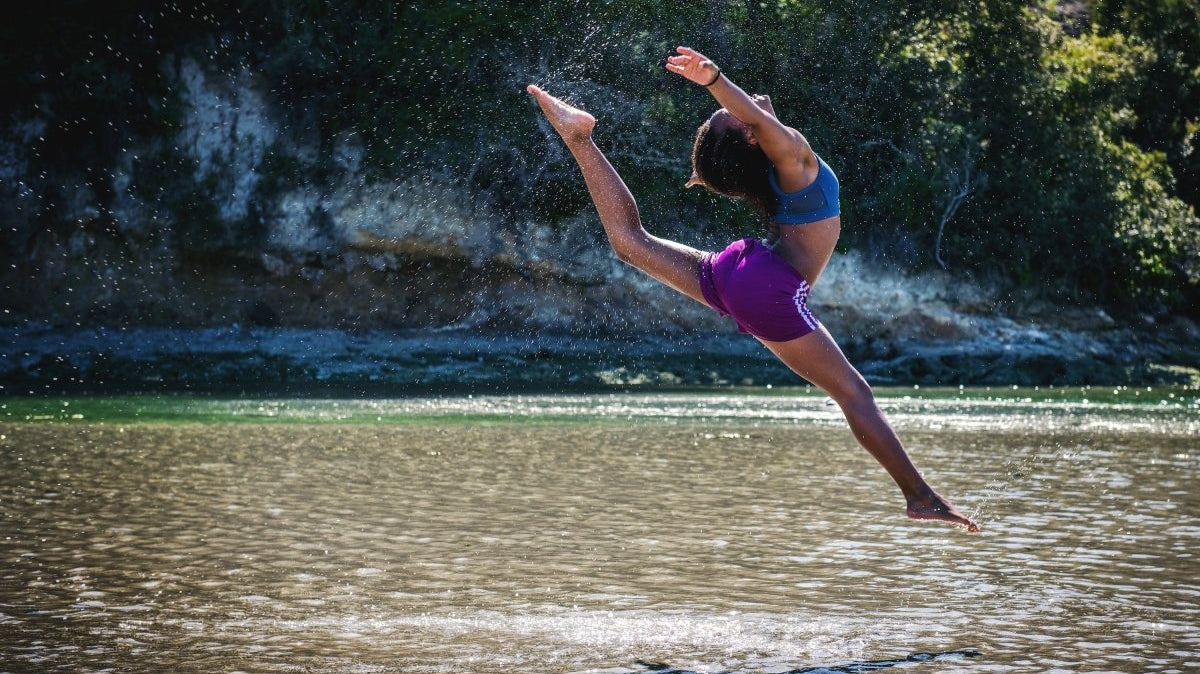 Comparing Gymnastics and Dance: Which is Best For Your Child? - Stelle