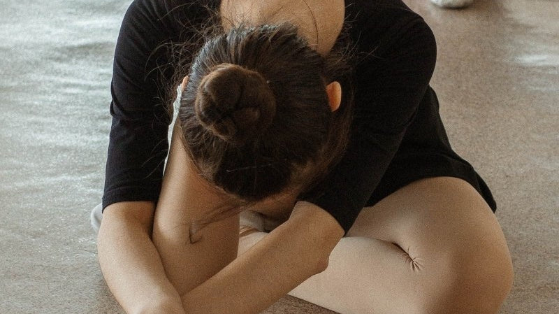 How to Make a Ballet Bun for Beginners - Stelle