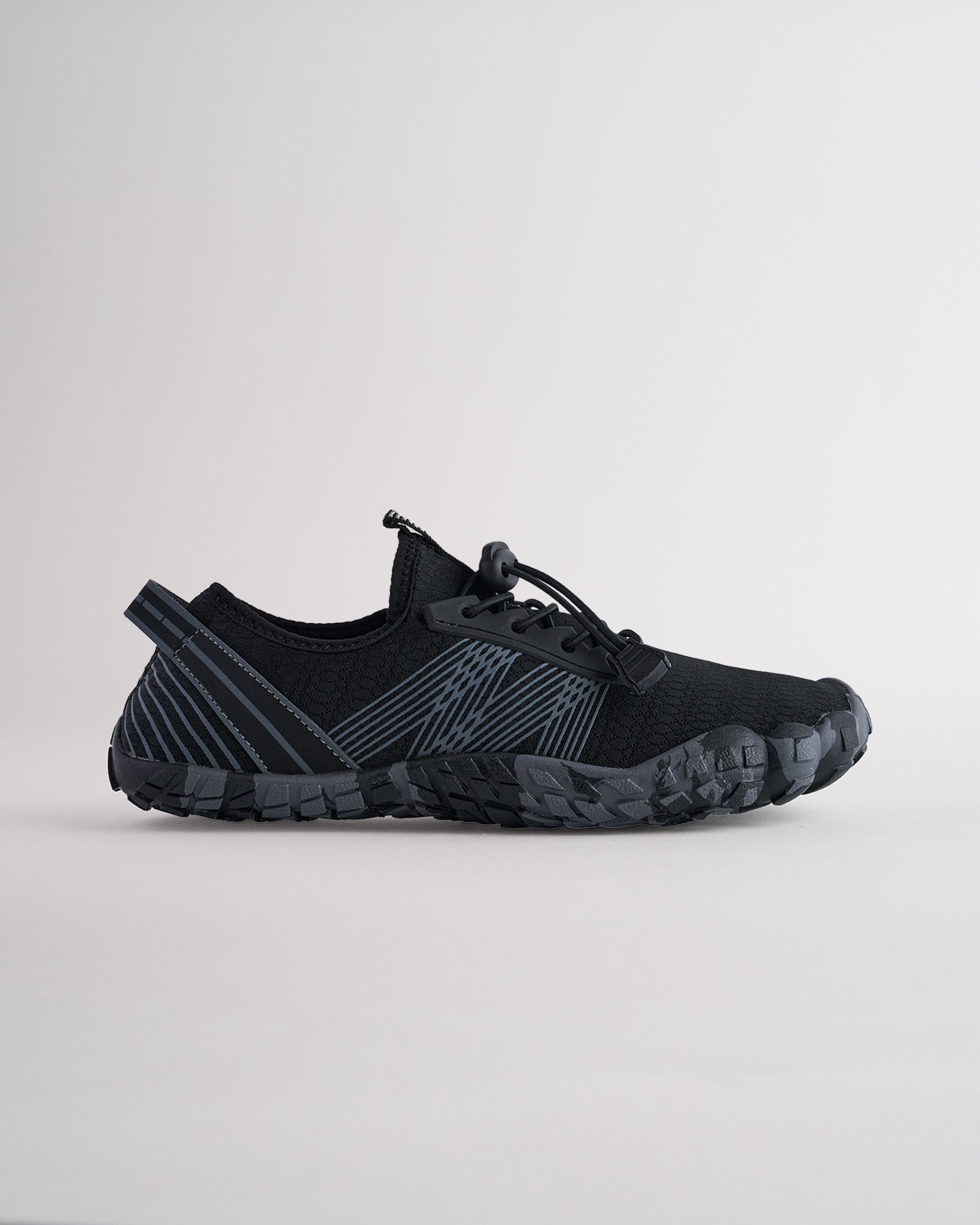 Adult StelleMesh Free-Toe Lace Water Shoes in Black