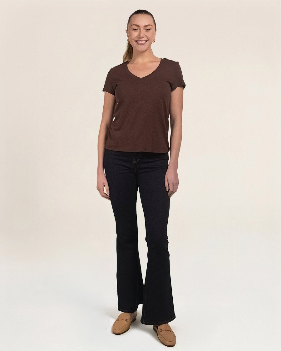 Women's Short Sleeve Slub V-Neck T-Shirt in Cocoa