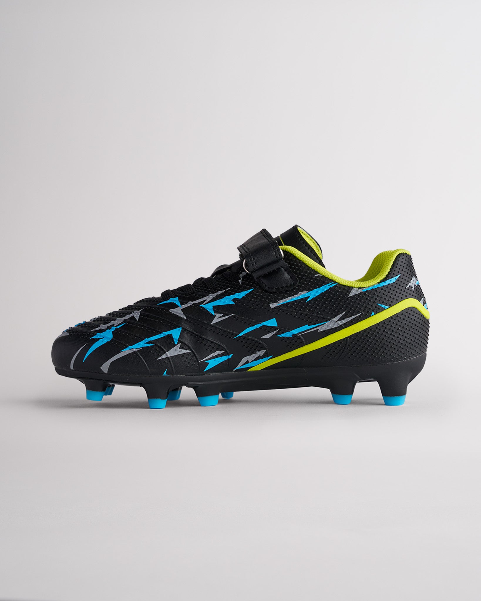 Gotta Bolt Kids Soccer Cleats in Black Voltage