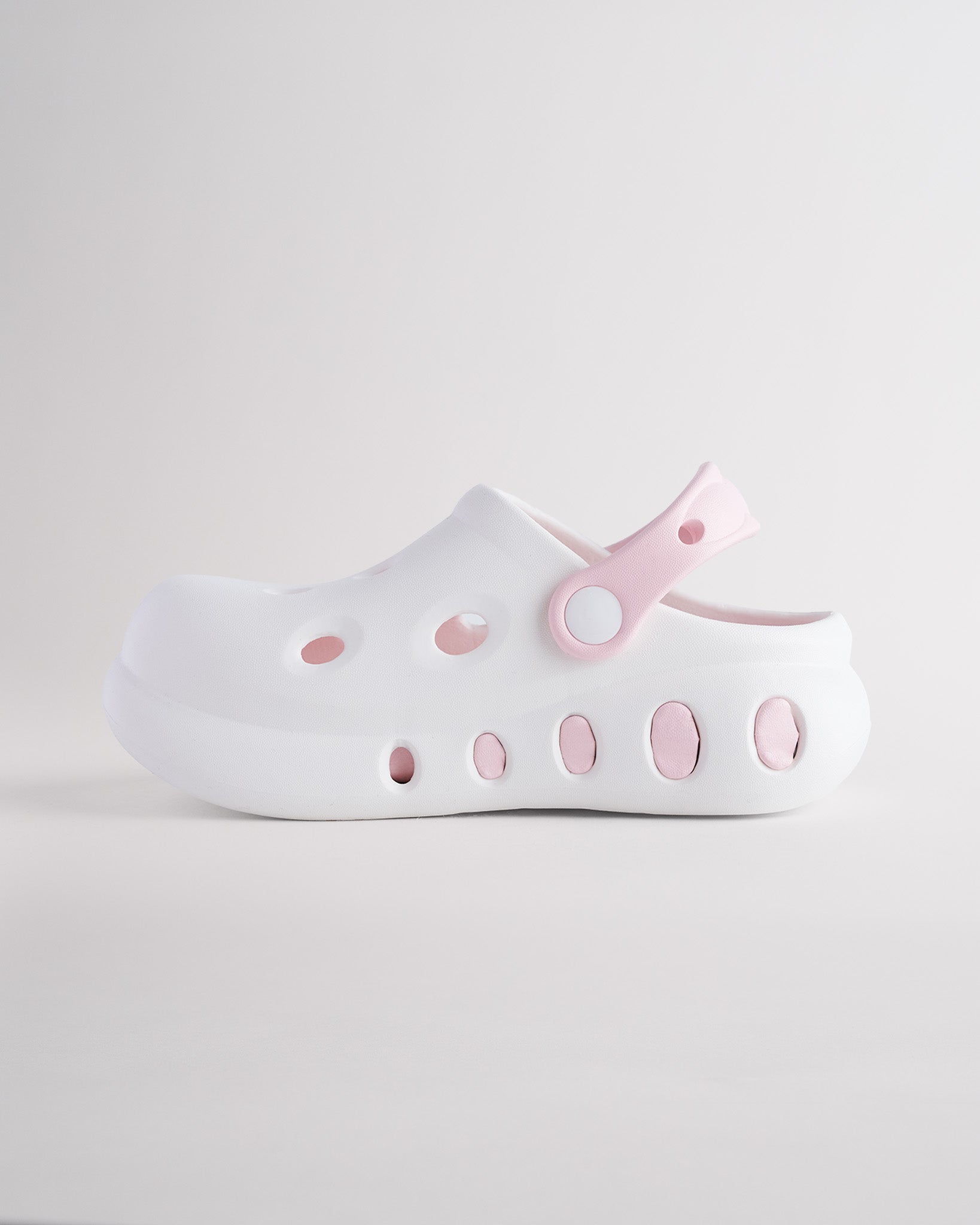 Kids Play Day Clogs in Whipped Cream