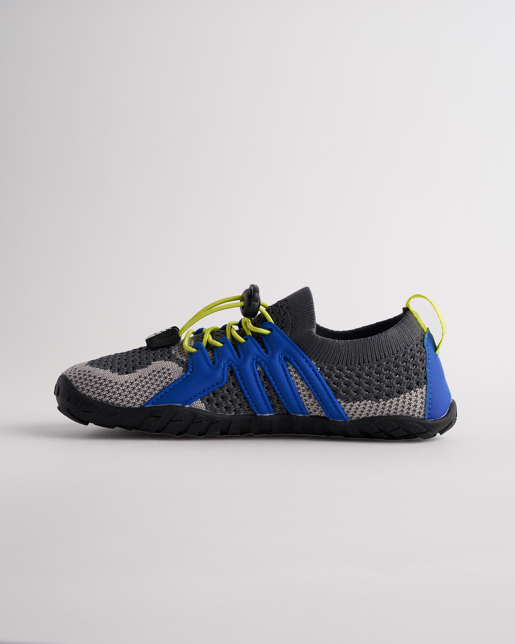 Kids Water Shoes with Adjustable Laces in Graphite Voltage