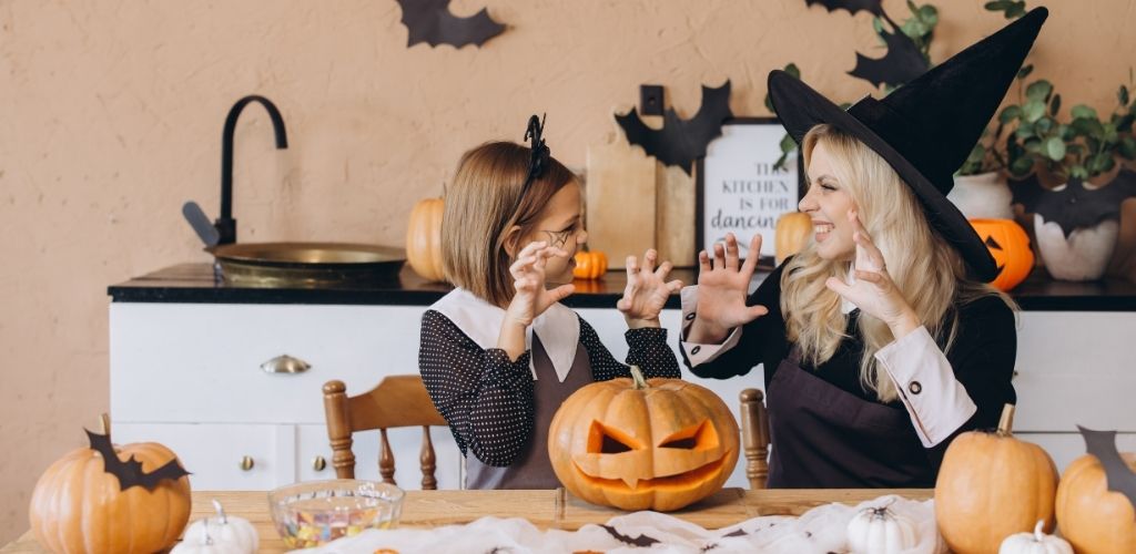 Effortless Halloween Planning for Moms: Costumes, Pumpkins & More