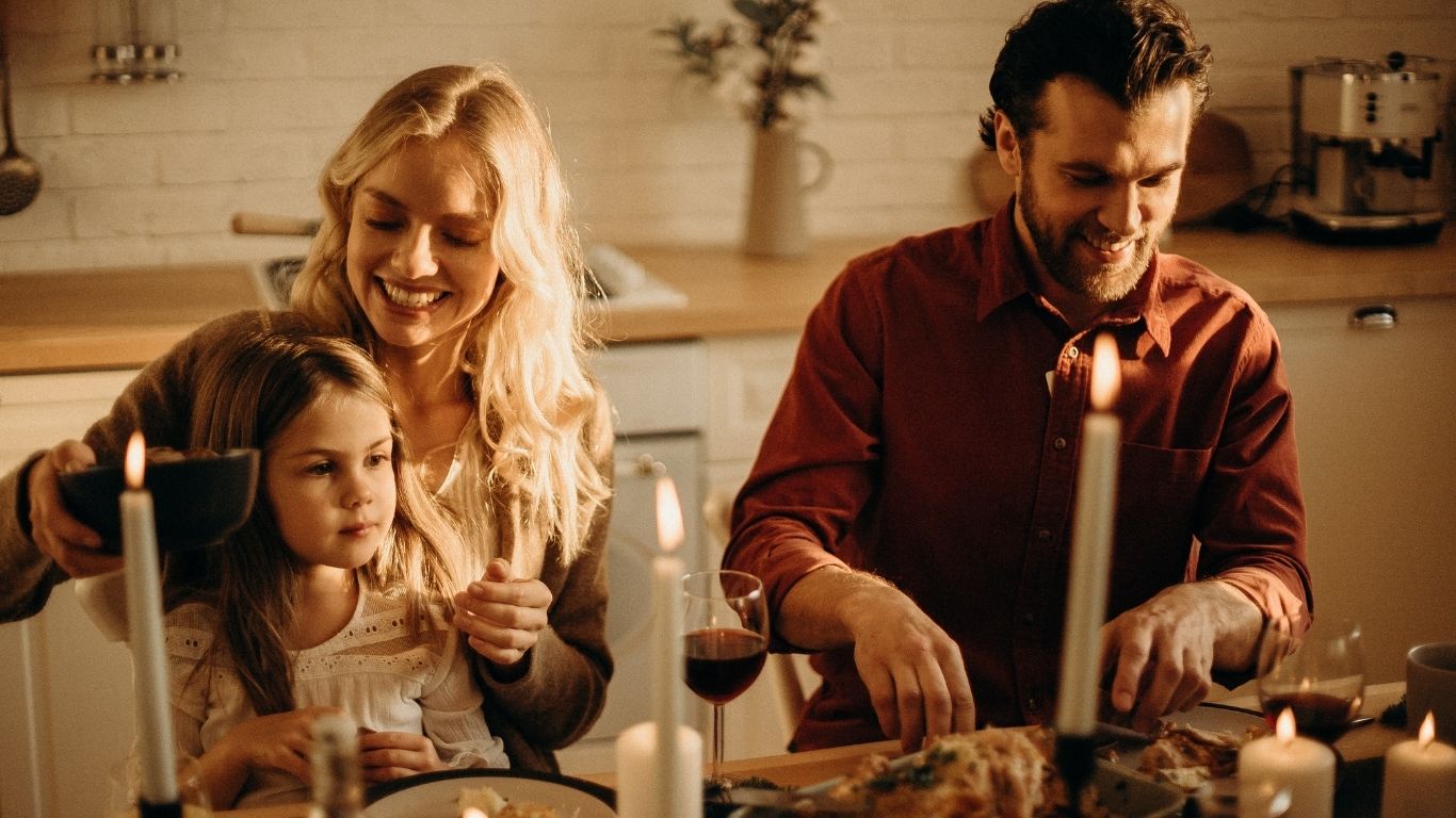 How To Teach Kids Gratitude This Thanksgiving