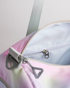 Ombré duffle bag interior with zip pocket and waterproof compartment for separating wet items