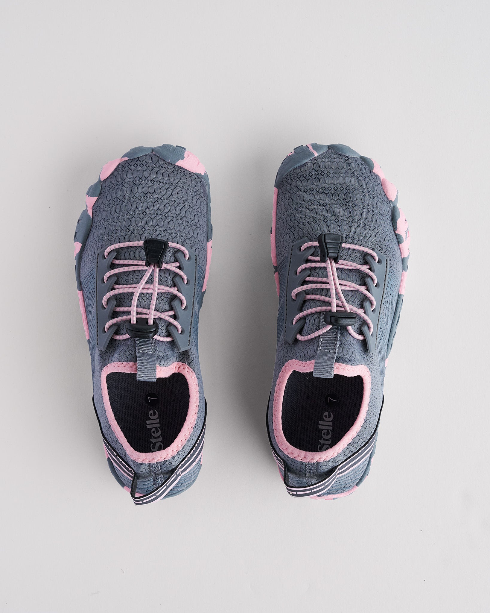 Adult StelleMesh Free-Toe Lace Water Shoes in Grey