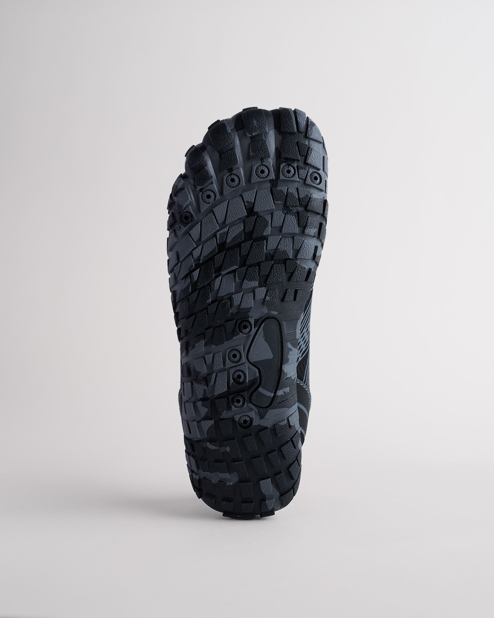 Adult StelleMesh Free-Toe Lace Water Shoes in Charcoal