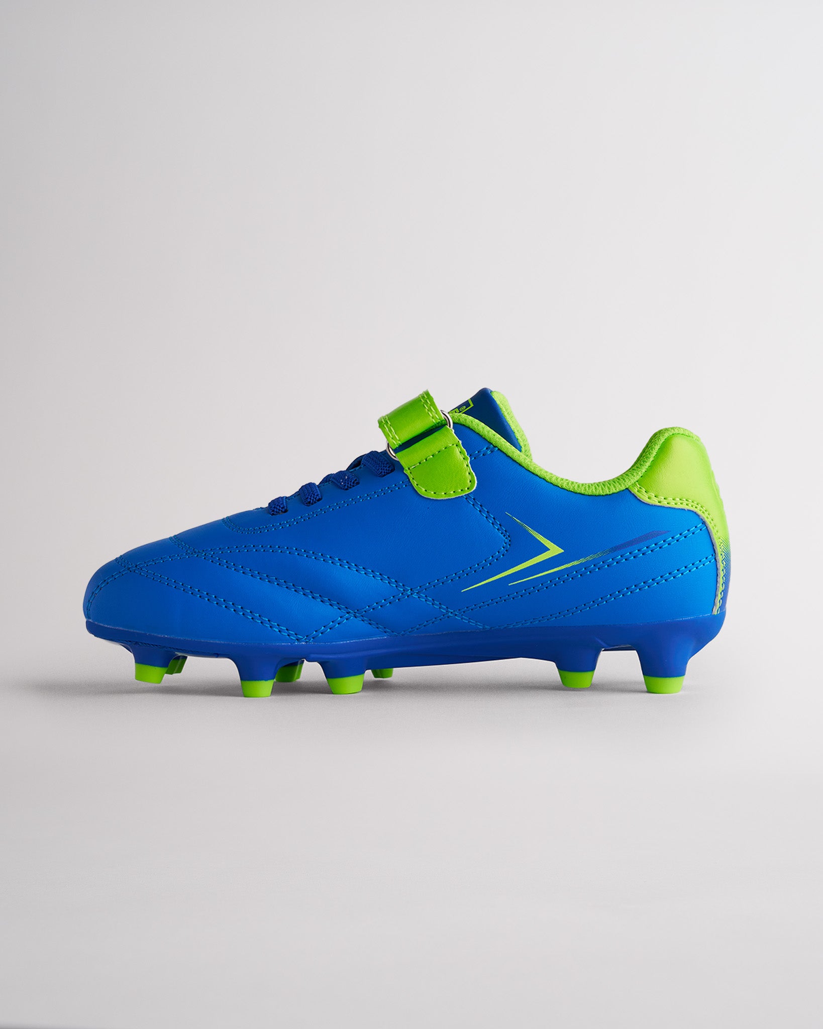 Kids Unisex Field Soccer Cleats in Electric Blue