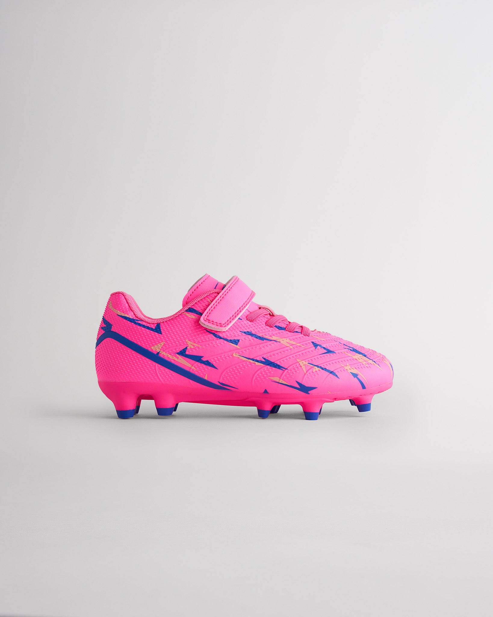 Gotta Bolt Kids Soccer Cleats in Neon Pink