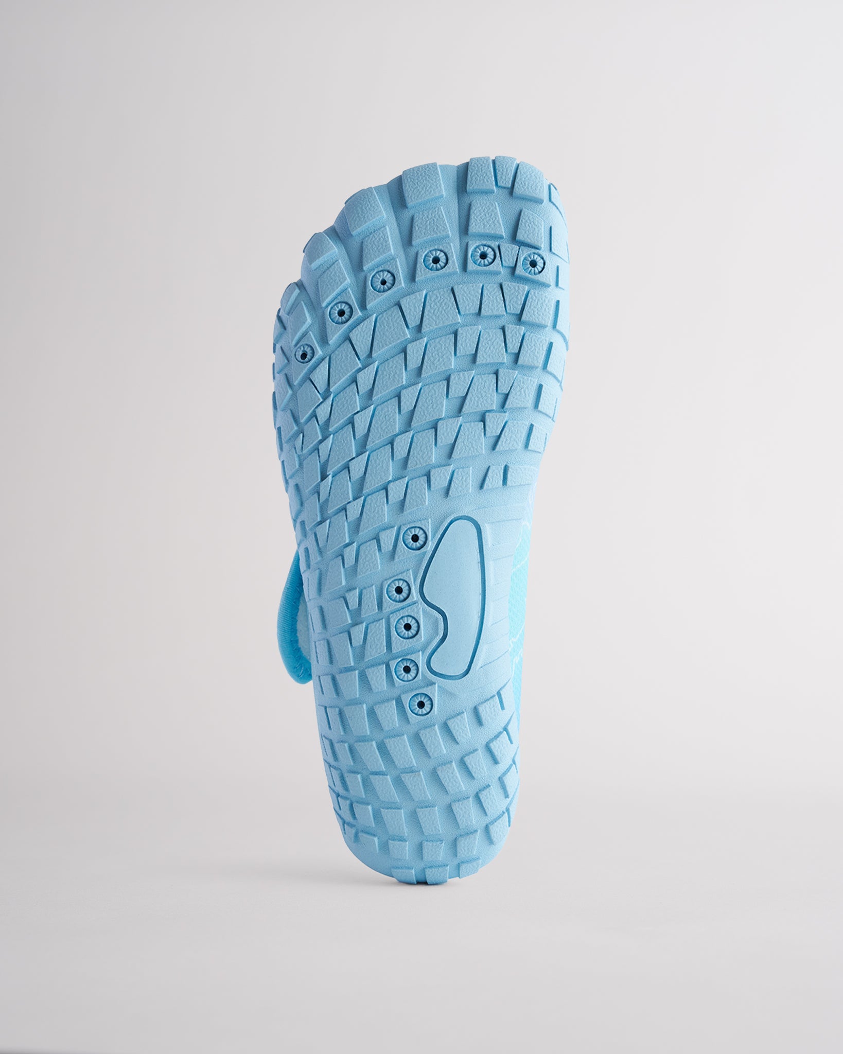 Kids StelleMesh Slip-On Free Toe Water Shoes in Blue Ombre