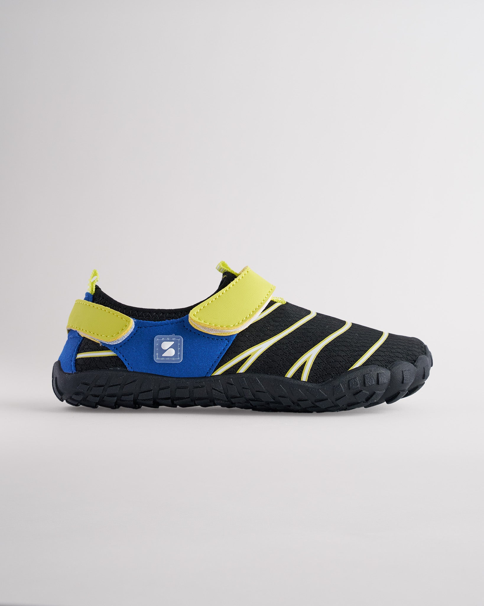 Kids StelleMesh Free Toe Water Shoes with Dual Straps in Black