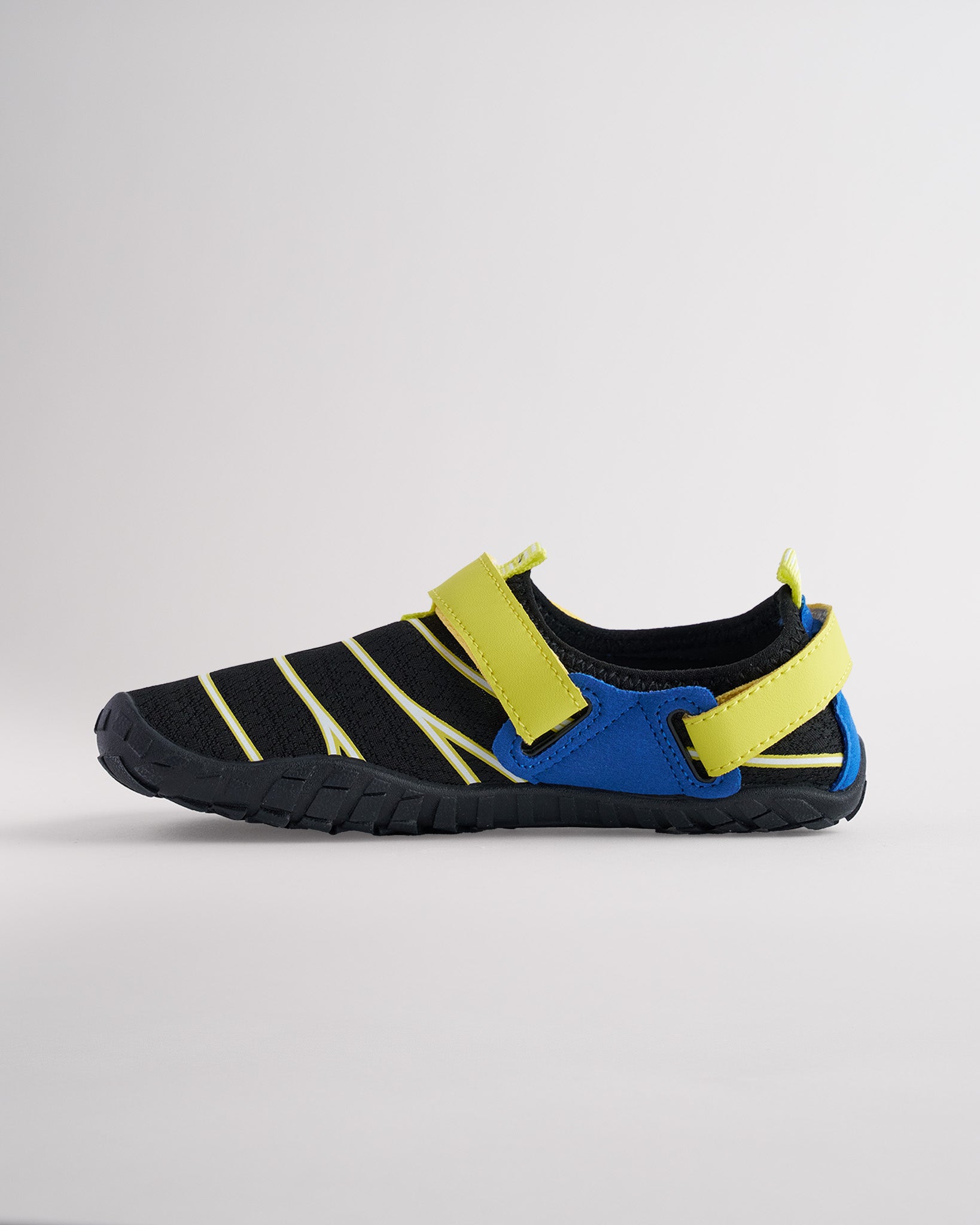 Kids StelleMesh Free Toe Water Shoes with Dual Straps in Black