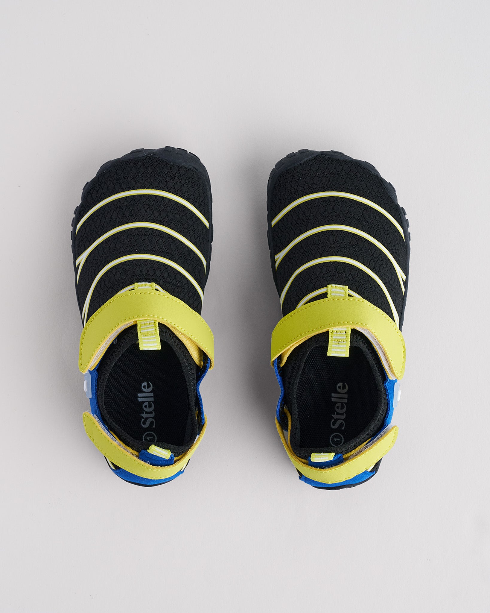 Kids StelleMesh Free Toe Water Shoes with Dual Straps in Black