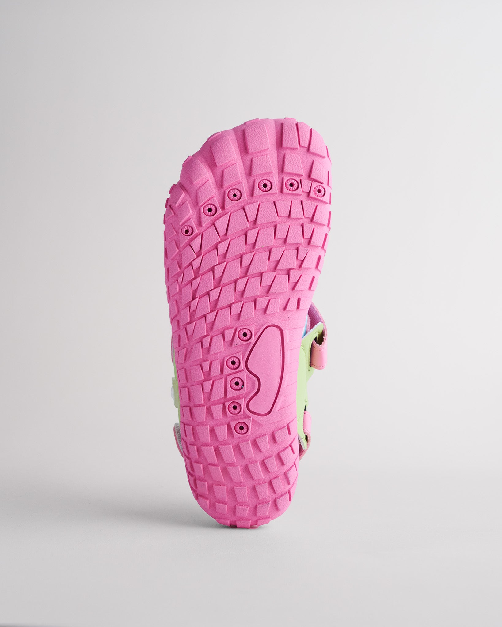 Kids StelleMesh Free Toe Water Shoes with Dual Straps in Grava Dream