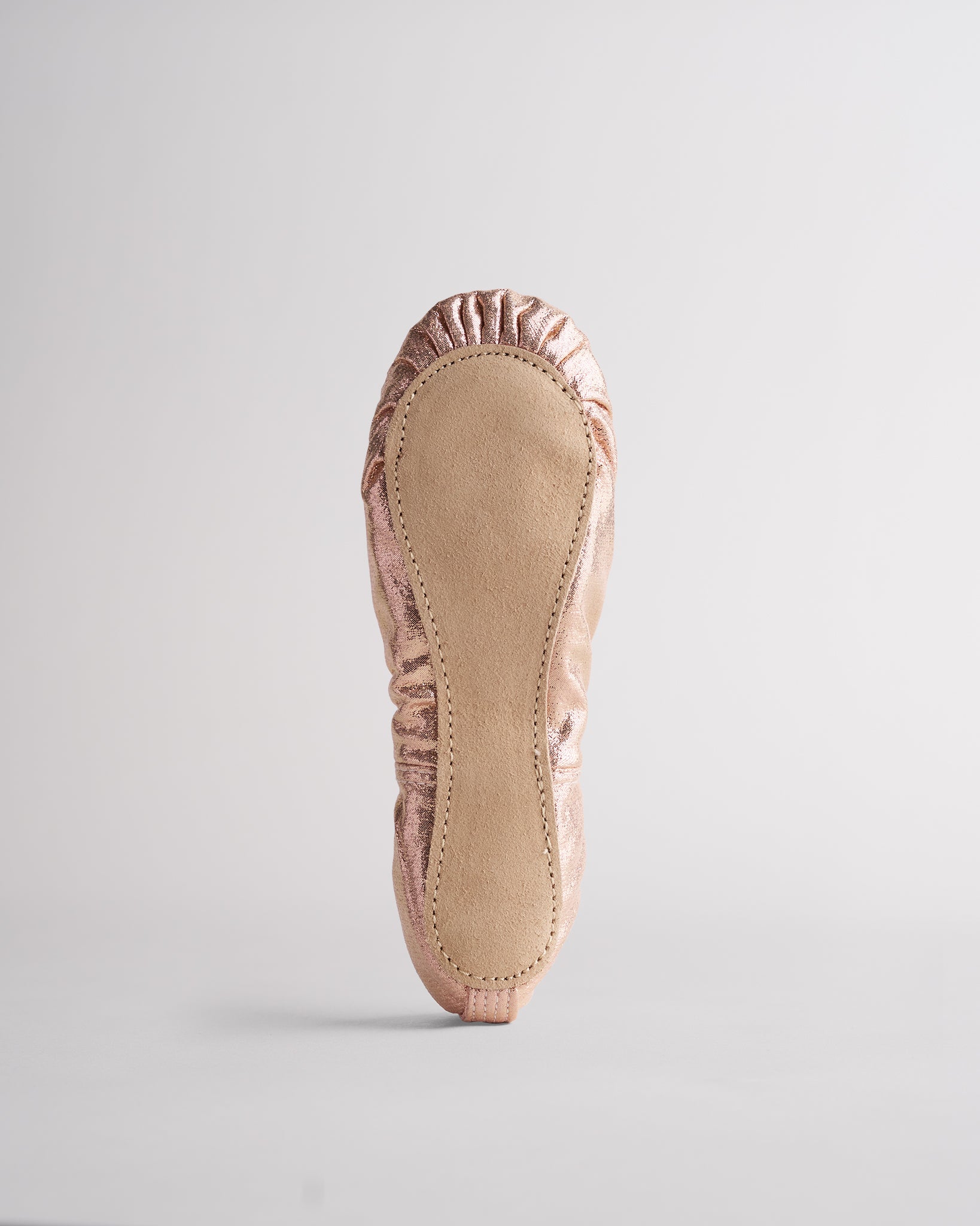 Ballet slippers with full suede sole for flexibility and natural movement