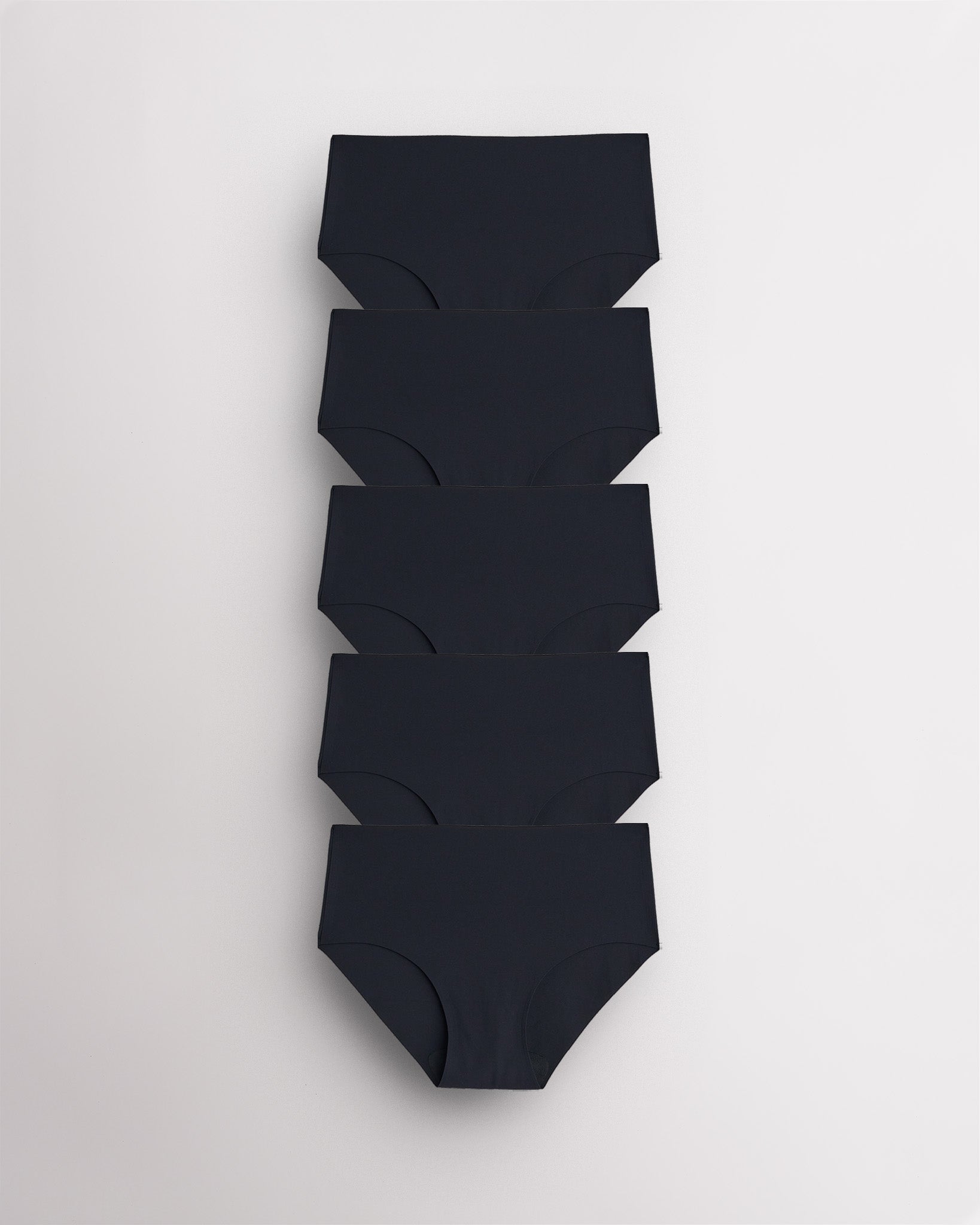 Women’s Seamless Underwear in Black