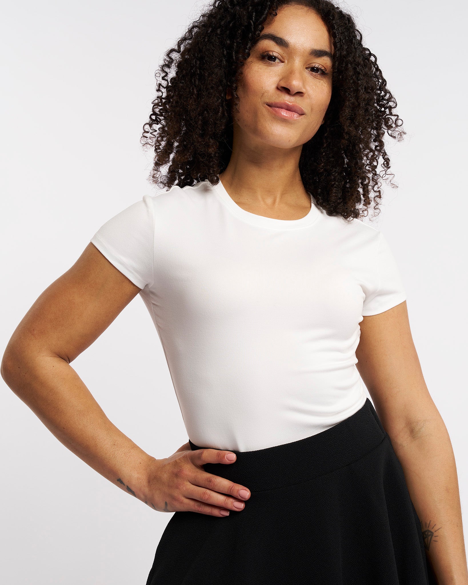 Women's Short Sleeve Cropped Fitted T-Shirt in White