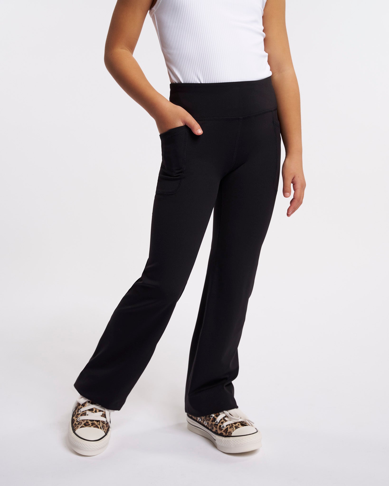 Stretch It Out Kids Everyday Flare Leggings in Black