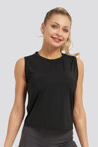 Black workout crop tops front view 